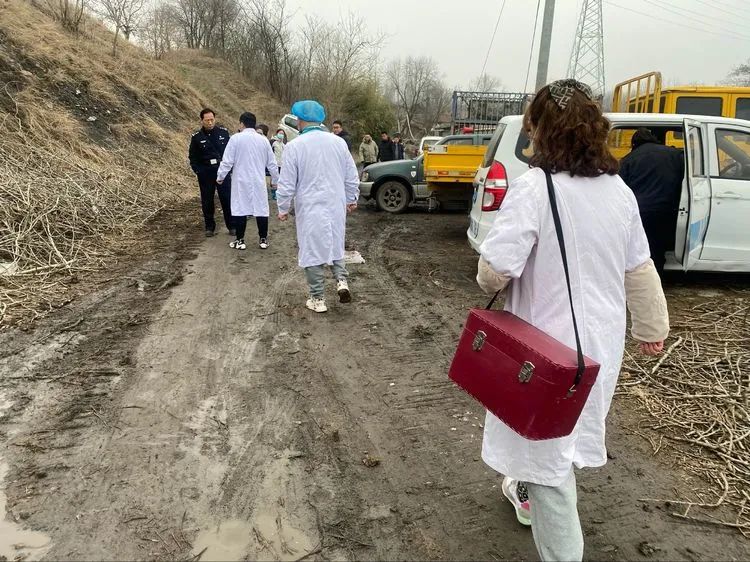  李郢孜醫院配合政府進行塌陷區地面附屬物拆遷醫療保障工作